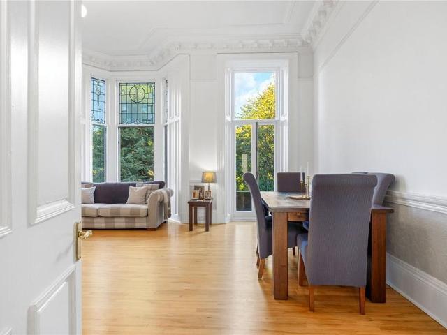 4 bedroom apartment to rent