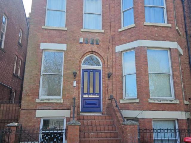 4 bedroom apartment to rent