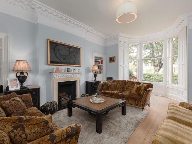 4 bedroom apartment to rent
