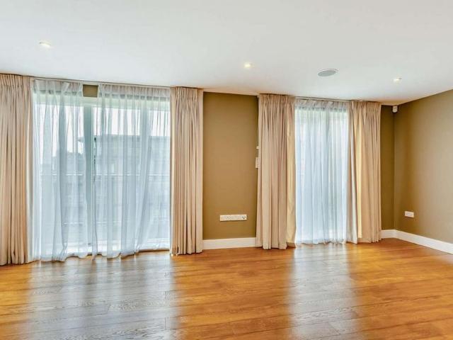4 bedroom apartment to rent