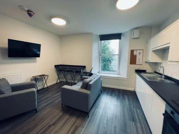 4 bedroom apartment to rent