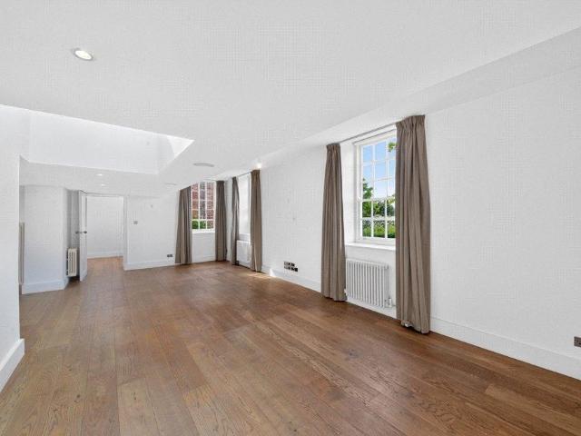 4 bedroom apartment to rent
