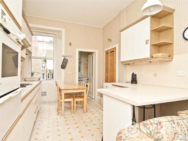 4 Bedroom Apartment to Rent at Edinburgh, Ings, Marchmont, Meadows, Morningside