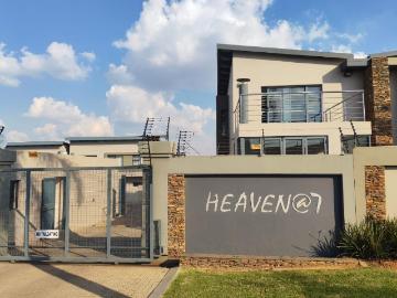 4 Bedroom apartment to rent in Glen Marais, Kempton Park
