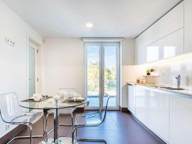 4 Bedroom Apartment with garden, Bairro da Martinha, Cascais