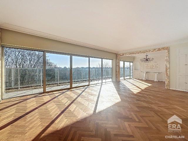4 bedroom apartment with terrace for rent in Brussels