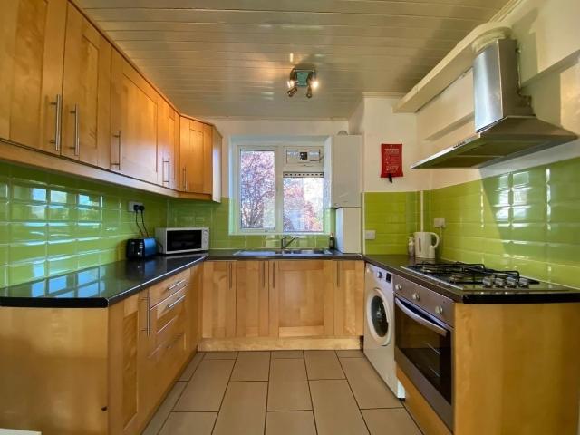 4 Bedroom Apartment