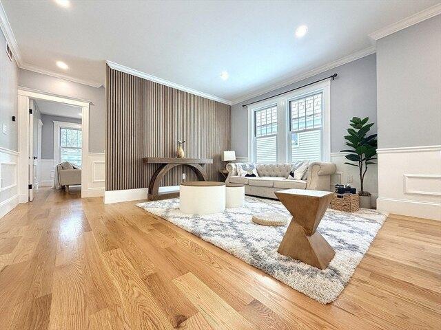 4 bedroom, Arlington MA 02474 105426732