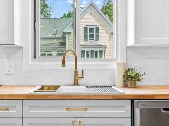 4 bedroom, Ashburnham MA 01430 105277014