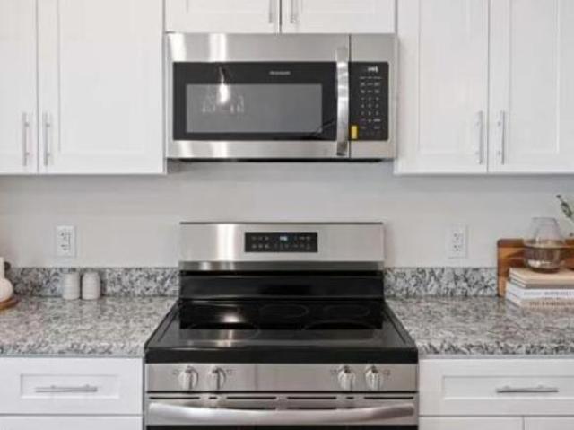 4 bedroom, Asheville NC 28806 LS98447814