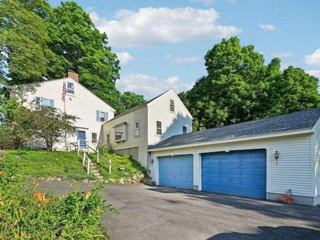 4 bedroom, Atkinson NH 03811 105427423