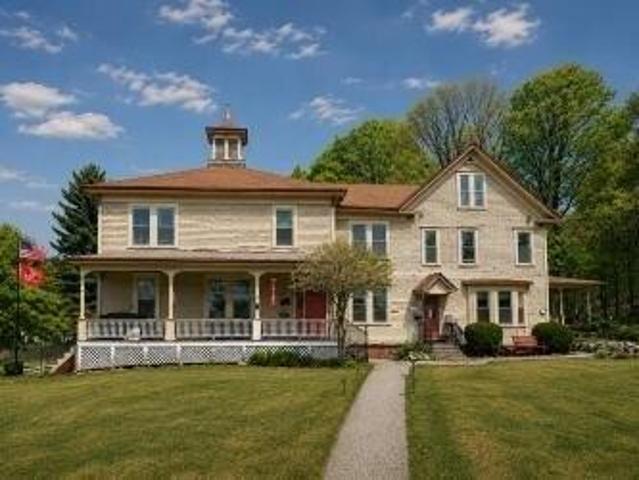 4 bedroom, Auburn ME 04210 104831265
