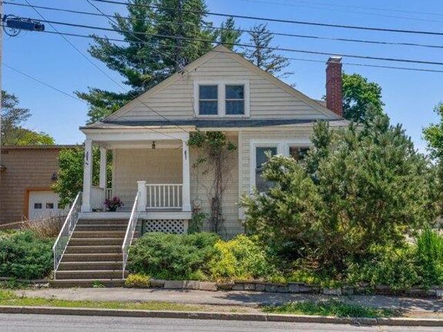 4 bedroom, Auburn ME 04210 105662072