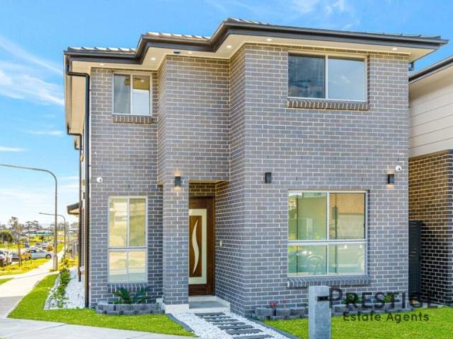 4 Bedroom House Austral NSW 102714435
