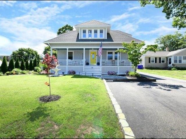4 bedroom, Bourne MA 02532 105476505