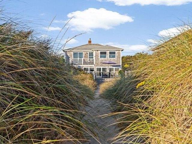 4 bedroom, Bourne MA 02562 105426044