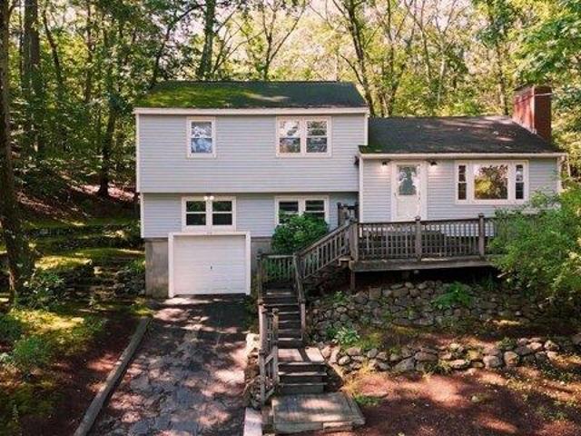 4 bedroom, Boxford MA 01921 105559313