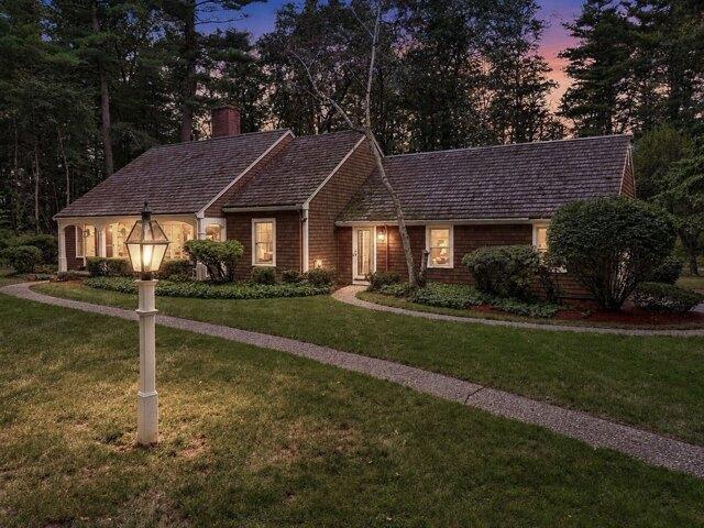 4 bedroom, Boxford MA 01921 105587554