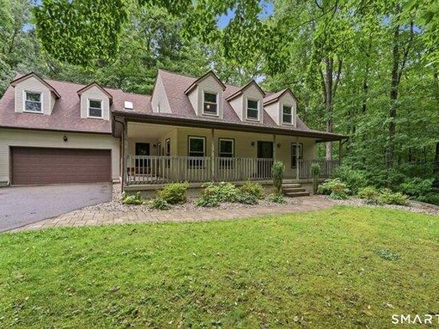 4 bedroom, Bolton CT 06043 105416019