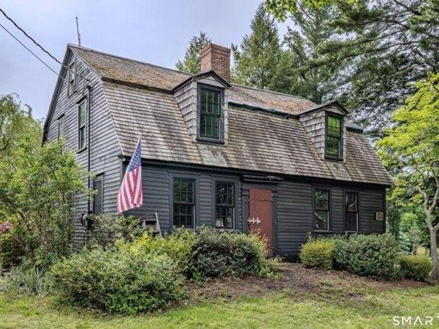 4 bedroom, Bolton CT 06043 105416021