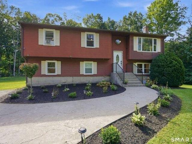 4 bedroom, Bolton CT 06043 105550082