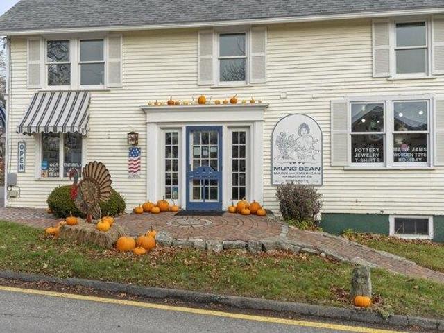 4 bedroom, Boothbay Harbor ME 04538 105713178