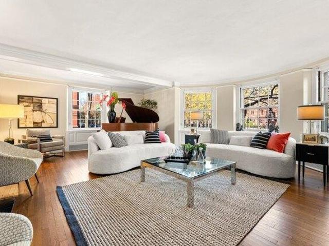 4 bedroom, Boston MA 02116 105573834