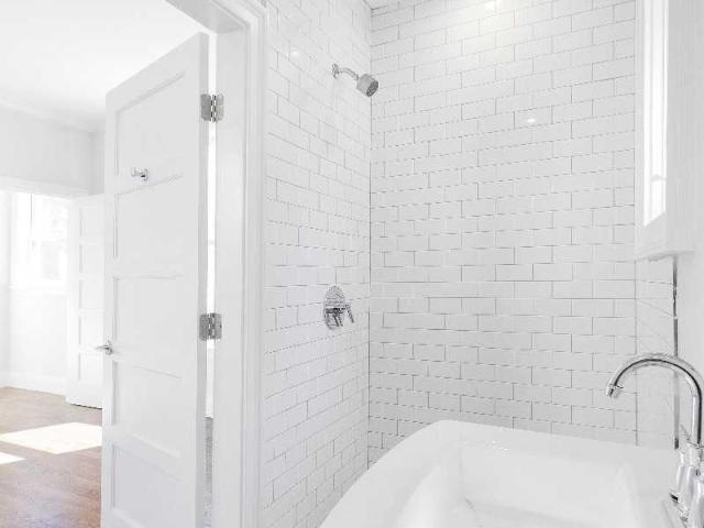 4 bedroom, Boston MA 02119 LS98397092
