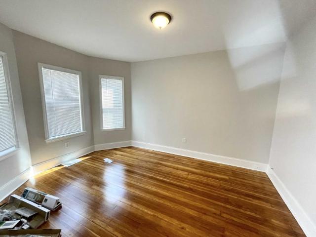 4 bedroom, Boston MA 02125 LS98397409