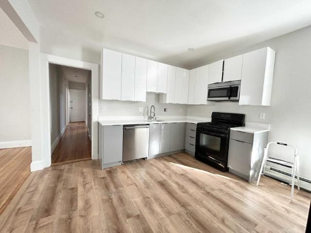 4 bedroom, Boston MA 02125 LS98397421