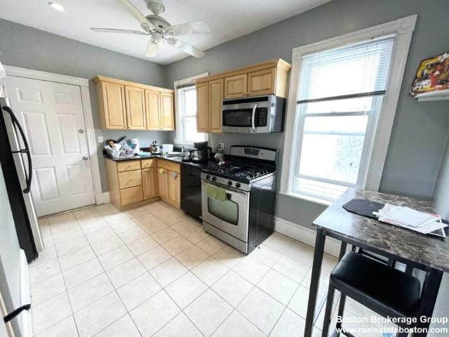 4 bedroom, Boston MA 02125 98395914