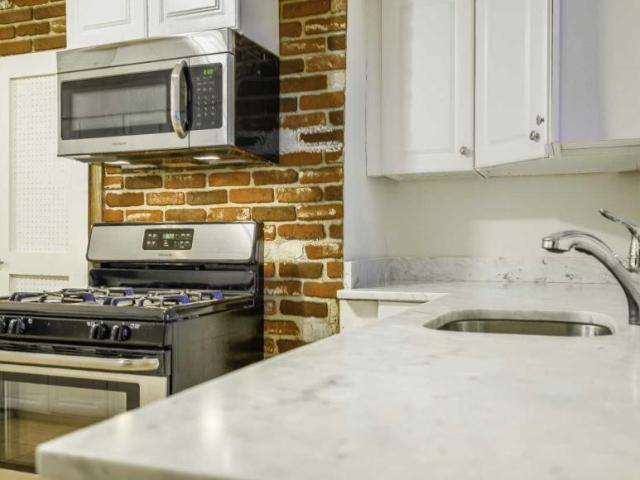 4 bedroom, Boston MA 02128 LS98395119