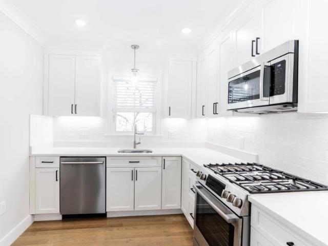 4 bedroom, Boston MA 02135 LS98395335