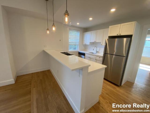 4 bedroom, Boston MA 02135 LS99348818
