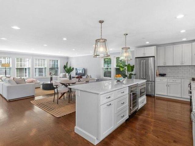 4 bedroom, Boston MA 02135 105560278