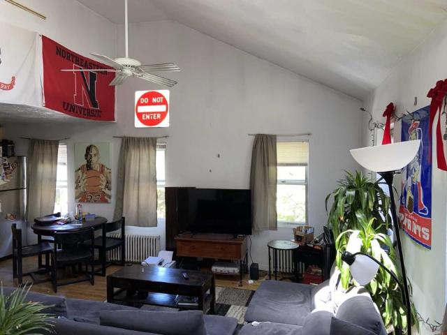 4 bedroom, Boston MA 02135 98394676