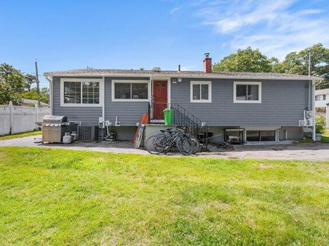 4 bedroom, Boston MA 02136 105403515