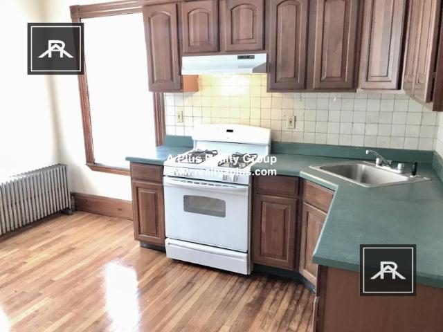4 bedroom, Boston MA 02130 LS92661108