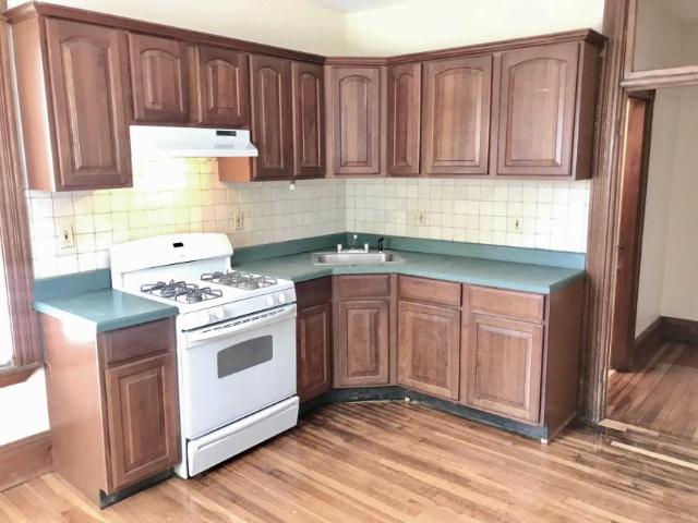 4 bedroom, Boston MA 02130 LS98397585