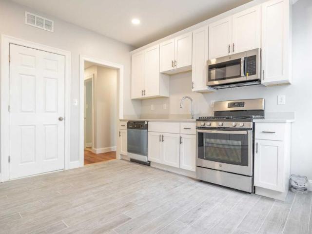4 bedroom, Boston MA 02130 LS98397337