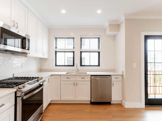 4 bedroom, Boston MA 02130 98396867