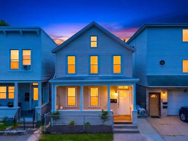 4 bedroom, Bayonne NJ 07002 105288950