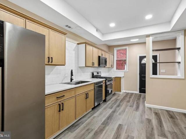 4 bedroom, Baltimore MD 21216 105847891