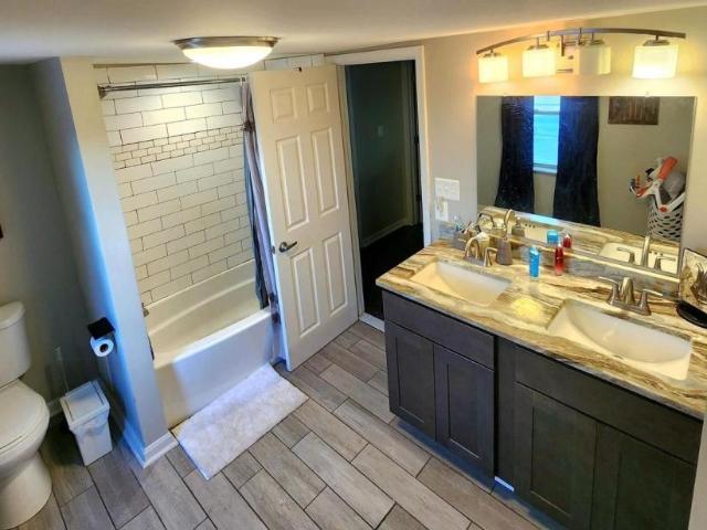 4 bedroom, Baltimore MD 21227 106244756