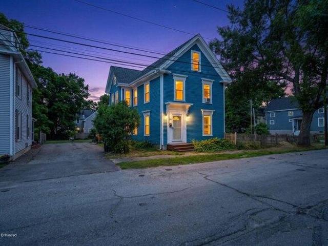 4 bedroom, Bangor ME 04401 105694418