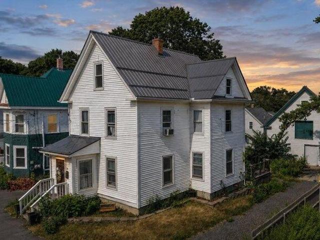 4 bedroom, Bangor ME 04401 105632618