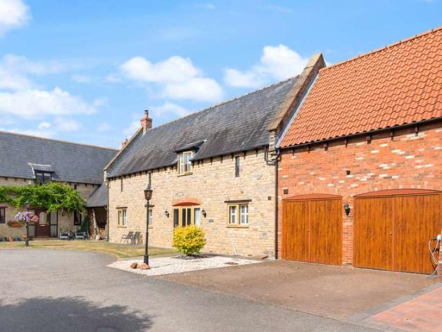 2 Bedroom End Of Terrace House