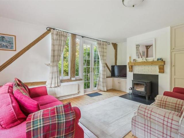 4 bedroom barn conversion to rent