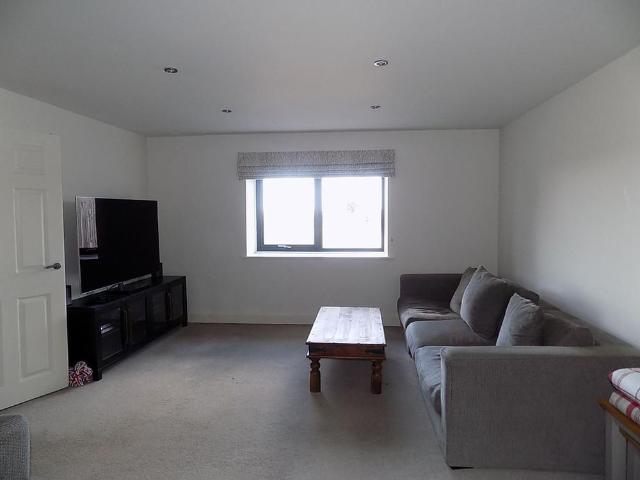 4 bedroom barn conversion to rent
