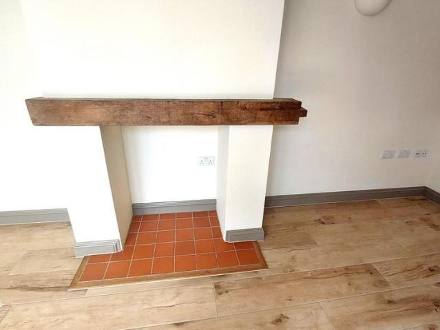 4 bedroom barn conversion to rent